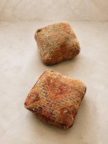 Poef - Twee handgemaakte Marokkaanse bohemien poefs van wol, Antiek en Kunst