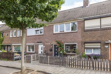 Te huur: Huis Hendrik van Veldekestraat in Heerlen, Limburg, Heerlen