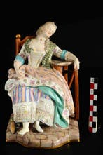 Figuur - Meissen – Ragazza che dorme – Louise addormentata -