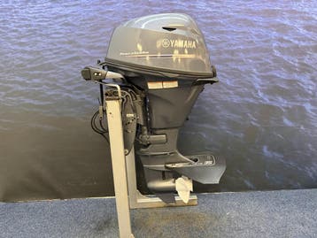“ Yamaha 20 pk buitenboordmotor | Powertrim “, 10 tot 30 pk, Viertaktmotor, Ophalen of Verzenden, Zo goed als nieuw