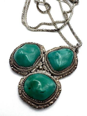 Zilver - Ketting - groene cabochons