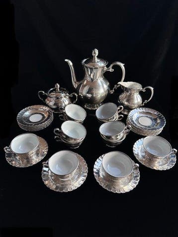 Richard Ginori - Koffie- en theeservies (27) - Porselein,