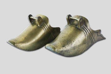 Antieke massieve messing Spaanse stijgbeugels – 19e eeuw –