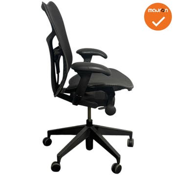 Herman Miller Mirra 2 Bureaustoel – Zwart – Full Option, Werkplek, Ophalen of Verzenden, Gebruikt, Stoel