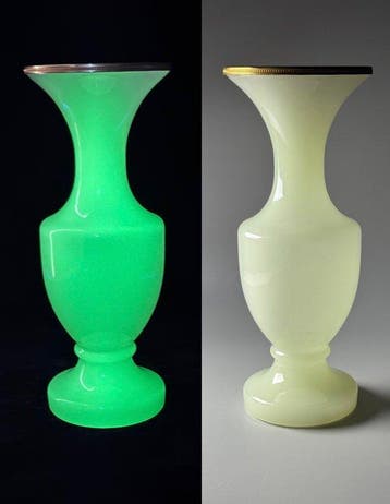 Véritable Opaline de Murano - Vaas - Opaline glas,