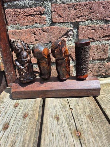 Set van 4 authentieke, oude Balinese keris grepen - Hout -, Antiek en Kunst