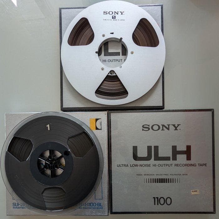 Sony - NIEUW - 26 cm rollen met tape - Reel-to-reel audio, Audio, Tv en Foto, Radio's