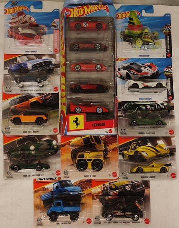 Hot Wheels 1:64 - Modelauto (16) - Hot weels/, Nieuw