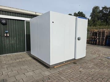 Koelcel 230 x 200 x 211 cm stekker klaar, Nieuw in verpakking, Koelen en Vriezen