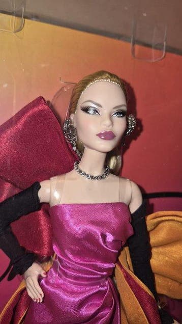 Mattel - Barbiepop Barbie Styled by Design Suim Noh nuova. -