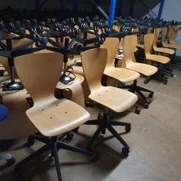 Grote partijen houten bureaustoelen / schoolstoel / stoelen, Gebruikt, Bureaustoel