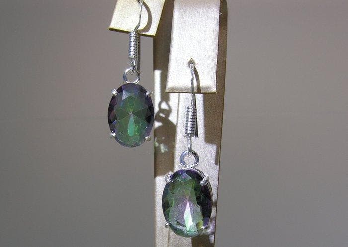 Rainbow-Mystic Topaz Oorbellen - Hoogte: 33 mm - Breedte: 10, Verzamelen, Mineralen en Fossielen