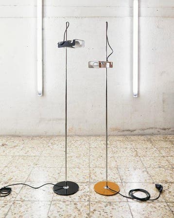 Oluce - Joe Colombo - Staande lamp - spin - Metaal,
