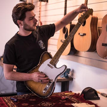Muziekinstrumenten reparatie én onderhoud!, Komt aan huis, Elektrische instrumenten