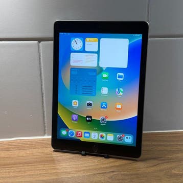Apple iPad (5th Generation) 128GB Wifi - Mobiele telefoon, Nieuw