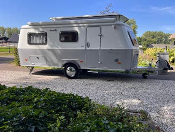 Eriba Touring 642 White * Silver, 2 aparte bedden, Treinzit, Tot en met 3, 5 tot 6 meter