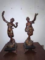 Anatole Guillot (1865-1911) - sculptuur, Pigeon Contest &