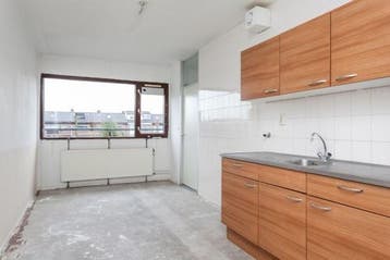 Te Huur 4 Kamer Appartement Rietzangerstraat In Amersfoort, Huizen en Kamers, Huizen te huur, Direct bij eigenaar, Amersfoort