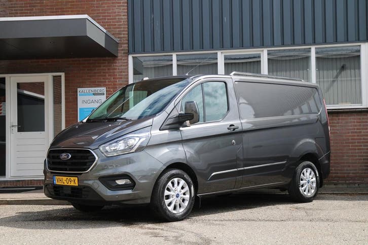 Ford Transit Custom 300 2.0 TDCI L1H1 Trend / 130PK Automaat, Auto's, Bestelauto's, Onderhoudsboekje, Lease, Overige kleuren, Automaat