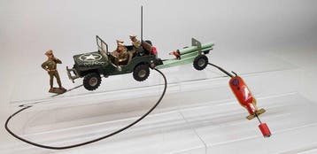 Arnold - Arnold Militaire Jeep 2500, met kanon en bemanning