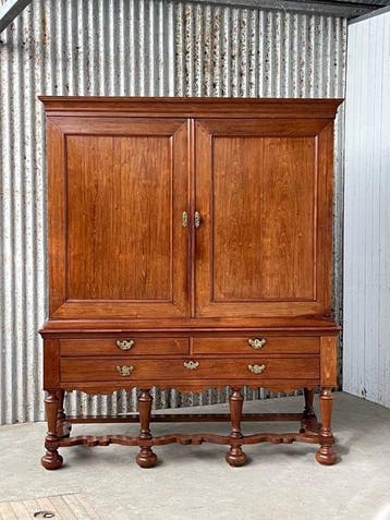 Kabinet - Dutch Colonial, kruisvoetkabinet, Barok kabinet,