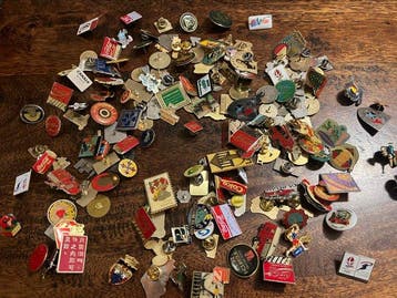 Draagspeld Divers pins à épingler de France et international