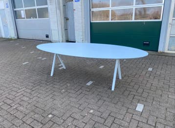 Studio Henk Eettafel Customized Blauw - Ongebruikt, 100 tot 150 cm, Eclectisch, Ophalen of Verzenden, Zo goed als nieuw