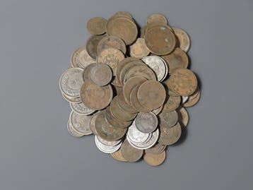 Japan, Grote bulkpartij van 100 vintage Japanse kopermunten