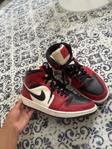 Nike Air Jordan 1 Mid “Chicago Black Toe” – Men’s Sneakers -, Nieuw