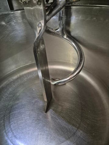 VMI 80 SCF deeg kneed machine in veiling, Gebruikt, Bakkerij en Slagerij