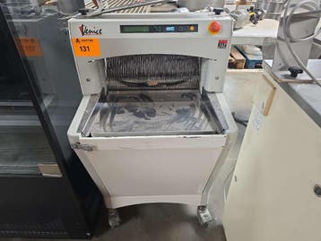 broodsnijmachine JAC EFL 450/8, Nieuw in verpakking