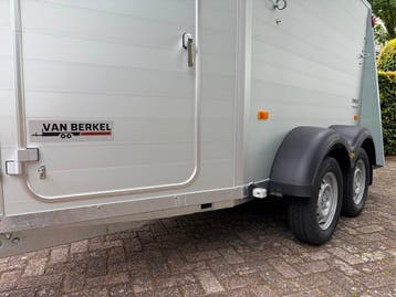 Humbaur 1,5-Paards paardentrailer Nieuw uit voorraad!, Auto diversen, Ophalen, Nieuw