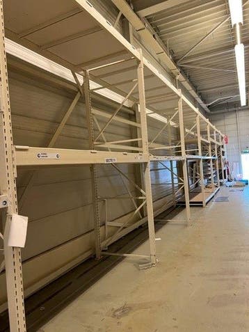 Tego Staanders, L260 x D80 x H7cm, Palletstelling,, Gebruikt