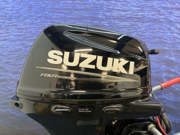 Suzuki 15 pk | Nieuwstaat | 1e eigenaar | Elektrische start, Watersport en Boten, 10 tot 30 pk, Viertaktmotor, Ophalen of Verzenden
