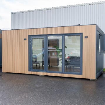 Woon unit moderne unit 6x3M direct leverbaar – bel nu, Doe-het-zelf en Verbouw, Bouwketen en Schaftketen, Nieuw