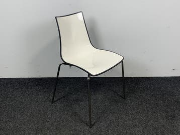 Zebra B Scab Stoel - Kunststof Zitting, Huis en Inrichting, Stoelen, Ophalen of Verzenden, Gebruikt