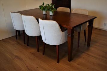Eetkamerstoelen met arm houten poten aanbieding showset Egon, Nieuw, Leer