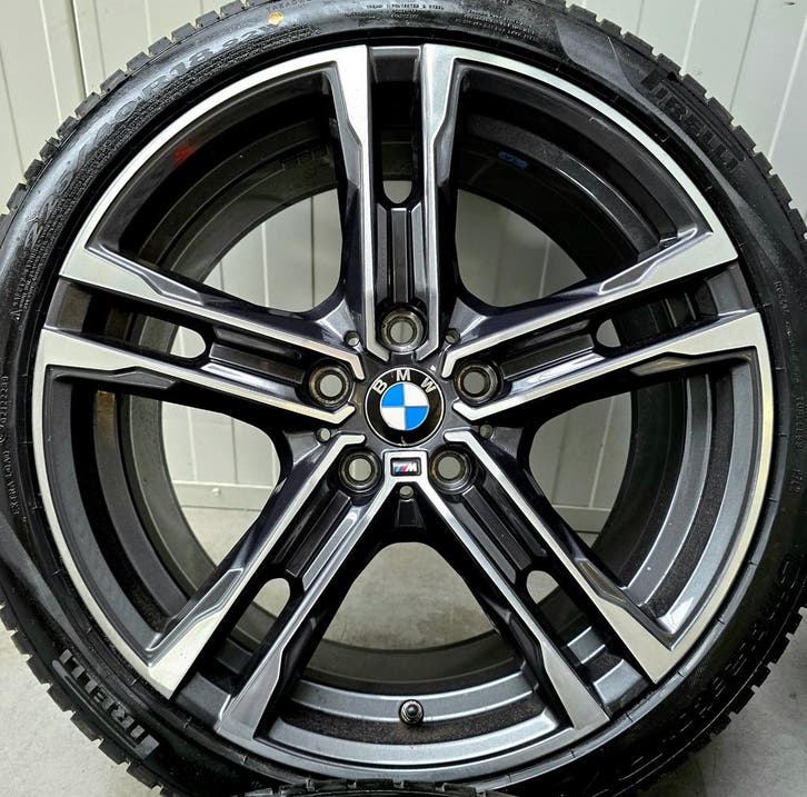 BMW 1 2 Serie F40 F70 554M 18 inch velgen zomerbanden NIEUW, Auto-onderdelen, Banden en Velgen, 18 inch, Zomerbanden, 225 mm, Personenwagen