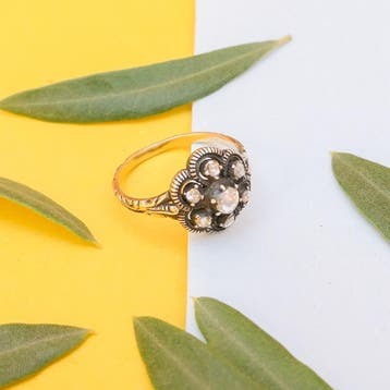 Gouden Victoriaanse ring met roos geslepen diamanten, 18 tot 19, Gebruikt, Ophalen of Verzenden, Met edelsteen