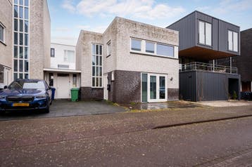 Te huur: Huis Helenusstraat in Almere, Almere, Flevoland