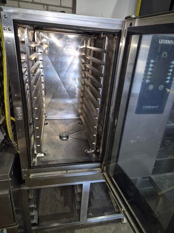 oven Leventi op rvs onderstel in VEILING, Gebruikt, Ovens, Magnetrons en Steamers