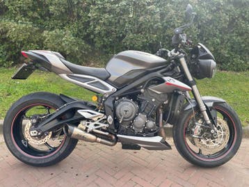 TRIUMPH STREET TRIPLE RS 765 (bj 2017), Motoren, Occasion, Motorrijbewijs A, 3 cilinders, Quickshifter