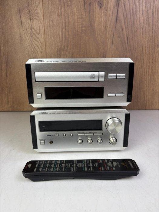 Yamaha - RX-E200 Solid state stereo receiver, CDX-E200 CD, Audio, Tv en Foto, Radio's