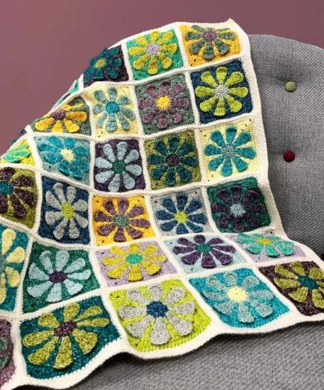 Haakpakket Retro Daisy Baby Blanket, Hobby en Vrije tijd, Breien en Haken, Breien of Haken, Nieuw, Wol of Garen, Ophalen of Verzenden