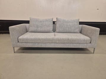 Leegverkoop 50% KORTING - SHOWROOM OUTLET - 2,5 zits Bank, Montis daley, showroommodel, uitverkoop, sale, design meubels, 75 tot 100 cm