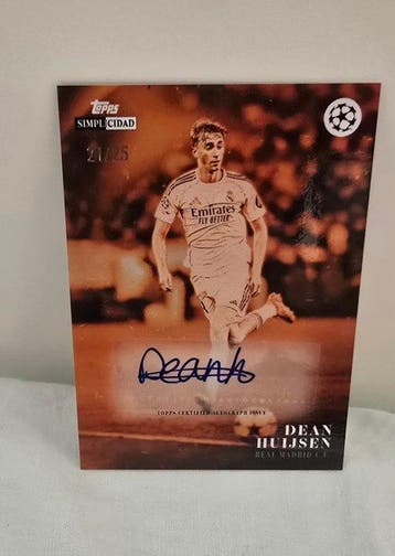 Topps Simplicidad UEFA dean huijsen 21/25 Gesigneerde kaart, Nieuw