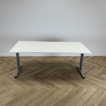 verstelbaar bureau 180x90 cm, wit - grijs, Ophalen of Verzenden, In hoogte verstelbaar, Gebruikt