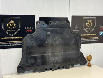VW GoLf VII beschermplaat bodem bj.2016 art.5Q0825236, Gebruikt, Volkswagen