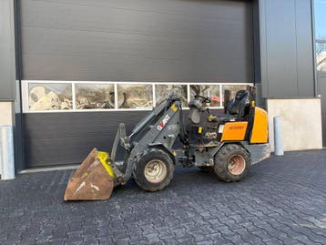 Veiling: Kniklader Giant D332ST Diesel 2011, Ophalen, Wiellader of Shovel