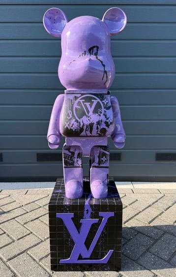 1999 • XXL LV Teddybear Display – 110 cm